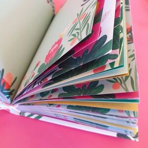 Illustrated Journal - gorgeous floral illustrations – 272 Pages, Amazing Gift!